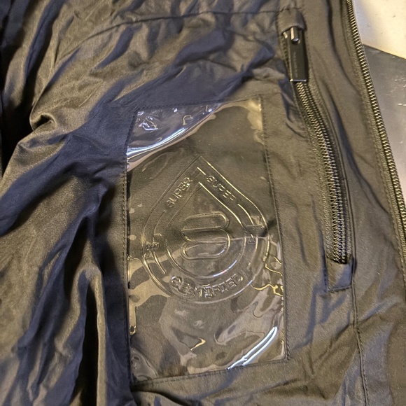 New womens large Aritzia Super Puff 2 O  Waterproof coat - Picture 5 of 7